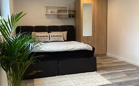 Billund- Newly Renovated 1 Bedroom Kitchen